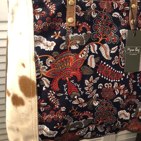 MYRA TOTE🍁FREE SHIPPING🍁 - Picture 4 of 13